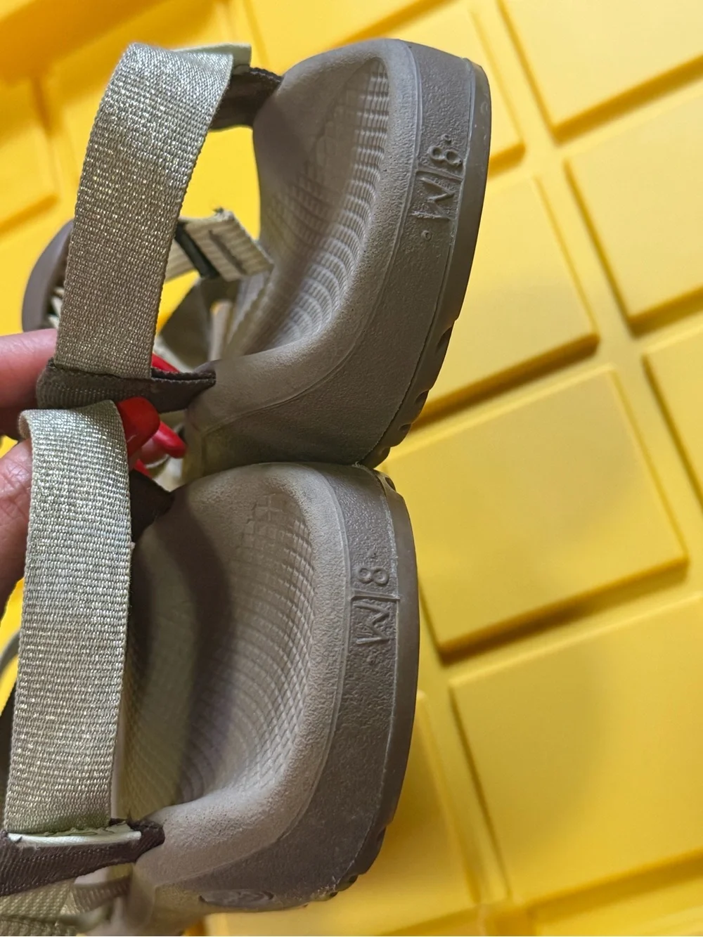 Chaco sandals women’s size 8 gold